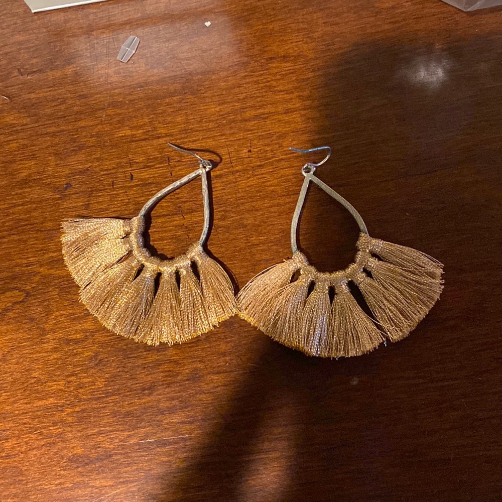 Cute rose gold fan earrings